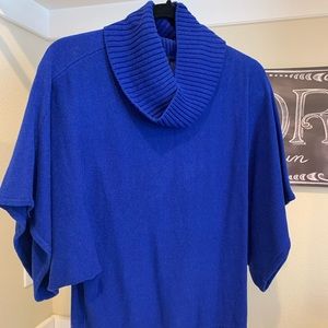 Beautiful Versatile Women’s sweater, size Medium